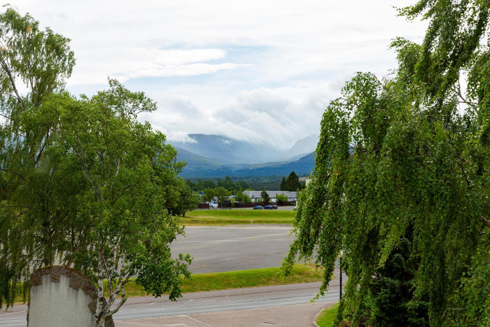 Scandinavian Village Ltd Aviemore Exterior photo
